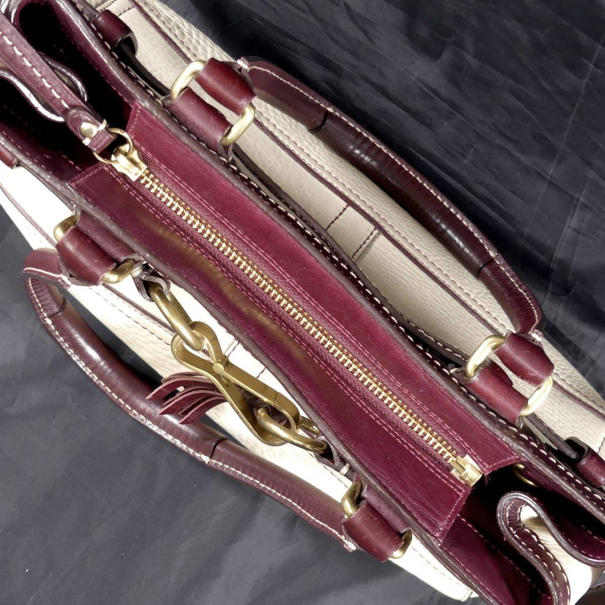 即決 COACH レザーハンドバッグ オールドコーチ メンズ 白 茶 本 即決 COACH レザーハンドバッグ オールドコーチ メンズ 白 茶 本