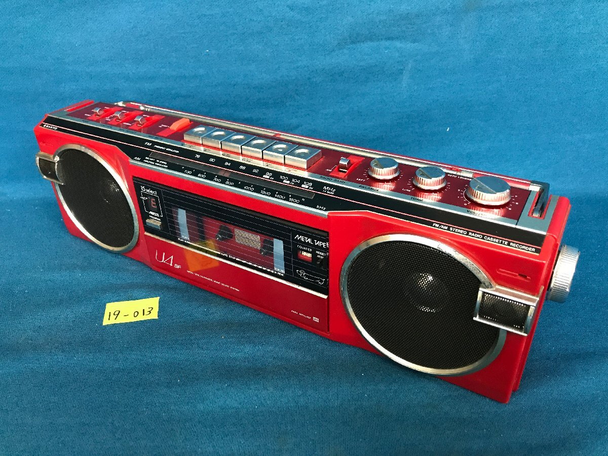 ★１９―０１３★ラジカセ　SANYO/サンヨー ステレオカセットレコーダー MR-U4SF カセット動作不良 レッド レトロ オーディオ機器[100]