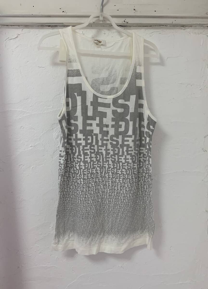 DIESEL ホワイト タンクトップ M ディーゼル　ノースリーブ　トップス DIESEL ホワイト タンクトップ M ディーゼルノースリーブトップス