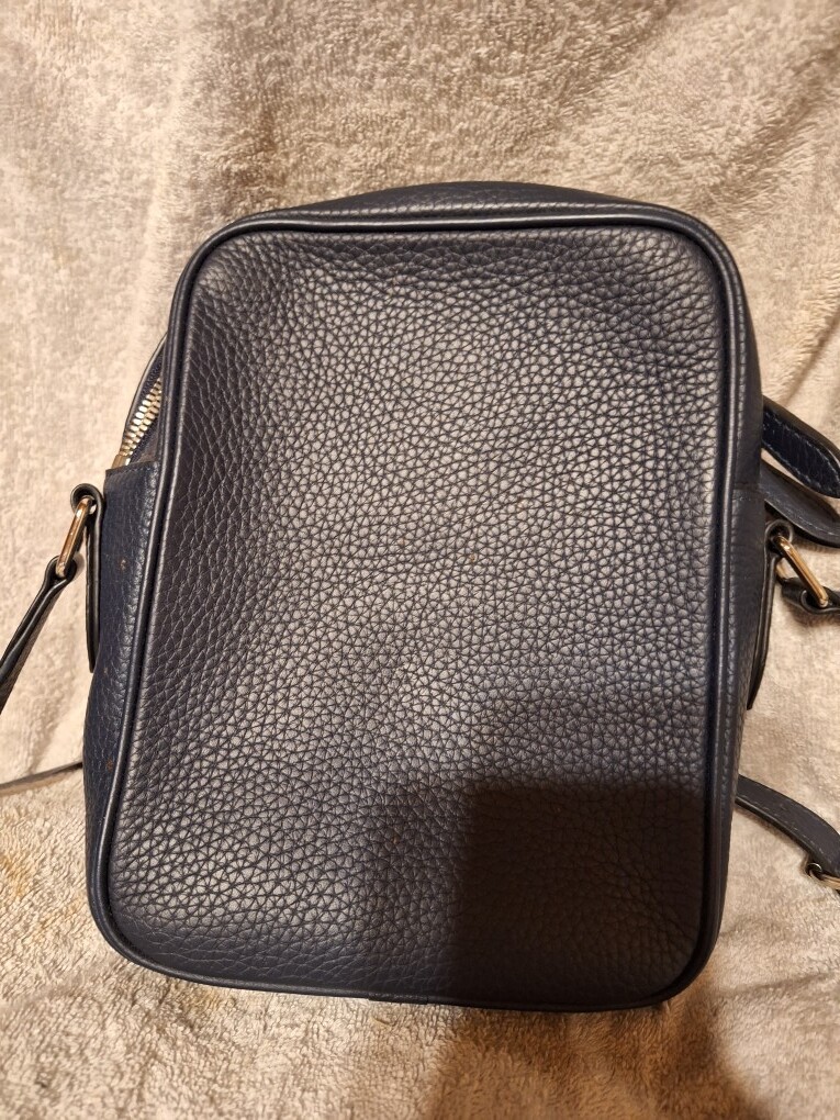 Bibian 比比昂- LOUIS VUITTON ルイ・ヴィトンLVサークル Bibian 比比昂- LOUIS VUITTON ルイ・ヴィトンLVサークル