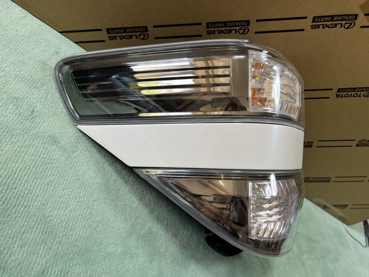 送料無料 特価 ヴェルファイア 20 前期 後期 純正 LED 送料無料 特価 ヴェルファイア 20 前期 後期 純正 LED