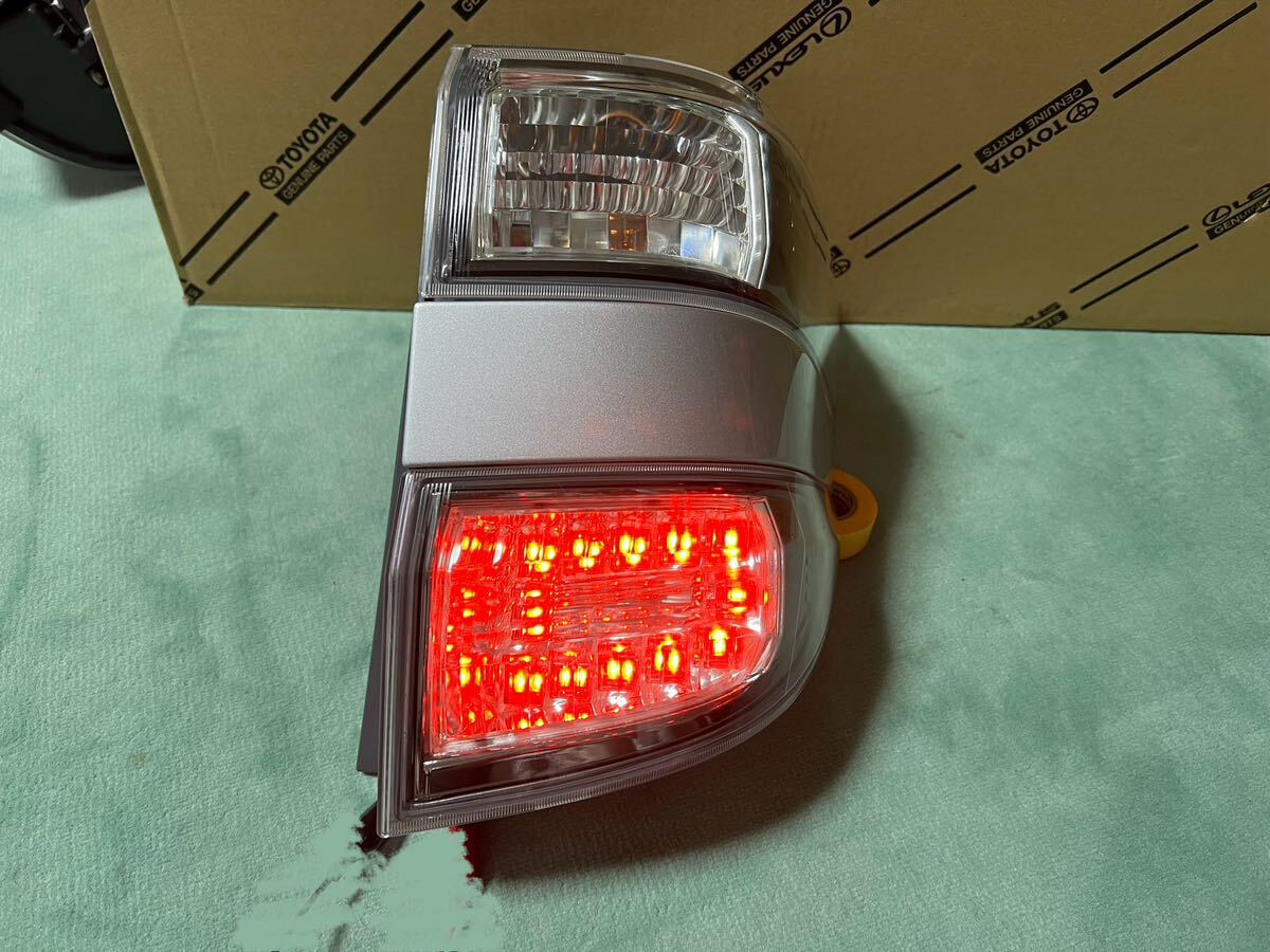 送料無料 特価 ヴェルファイア 20 前期 後期 純正 LED 送料無料 特価 ヴェルファイア 20 前期 後期 純正 LED