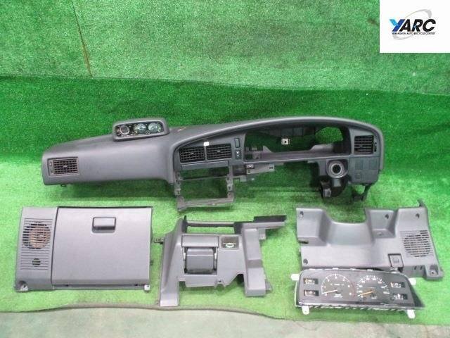 ★ハイラックスサーフ LN130G ダッシュボード インパネ スピードメーター★