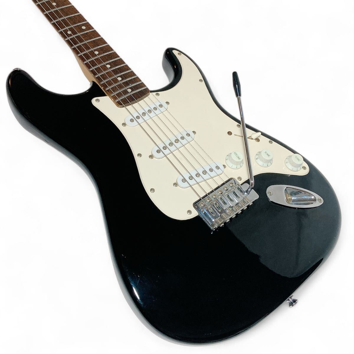 Squierスクワイヤー by Fender フェンダー BULLET STRAT Squierスクワイヤー by Fender フェンダー BULLET STRAT