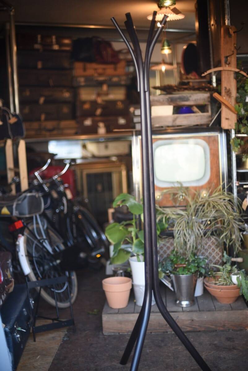 練馬直接引き取り限定 新品 TONコートスタンド ナチュラル 練馬直接引き取り限定 新品 TONコートスタンド ナチュラル