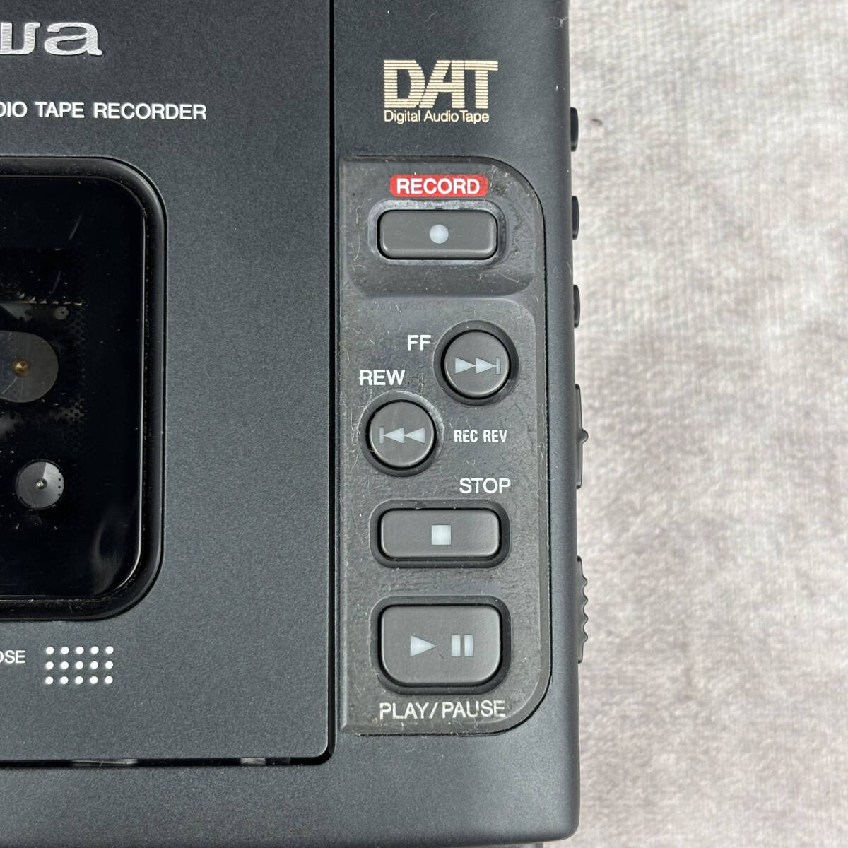 Yahoo!オークション - aiwa ポータブルDATレコーダー HD-S200 Yahoo!オークション - aiwa ポータブルDATレコーダー HD-S200