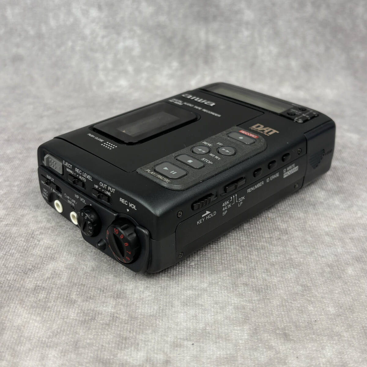 Yahoo!オークション - aiwa ポータブルDATレコーダー HD-S200 Yahoo!オークション - aiwa ポータブルDATレコーダー HD-S200