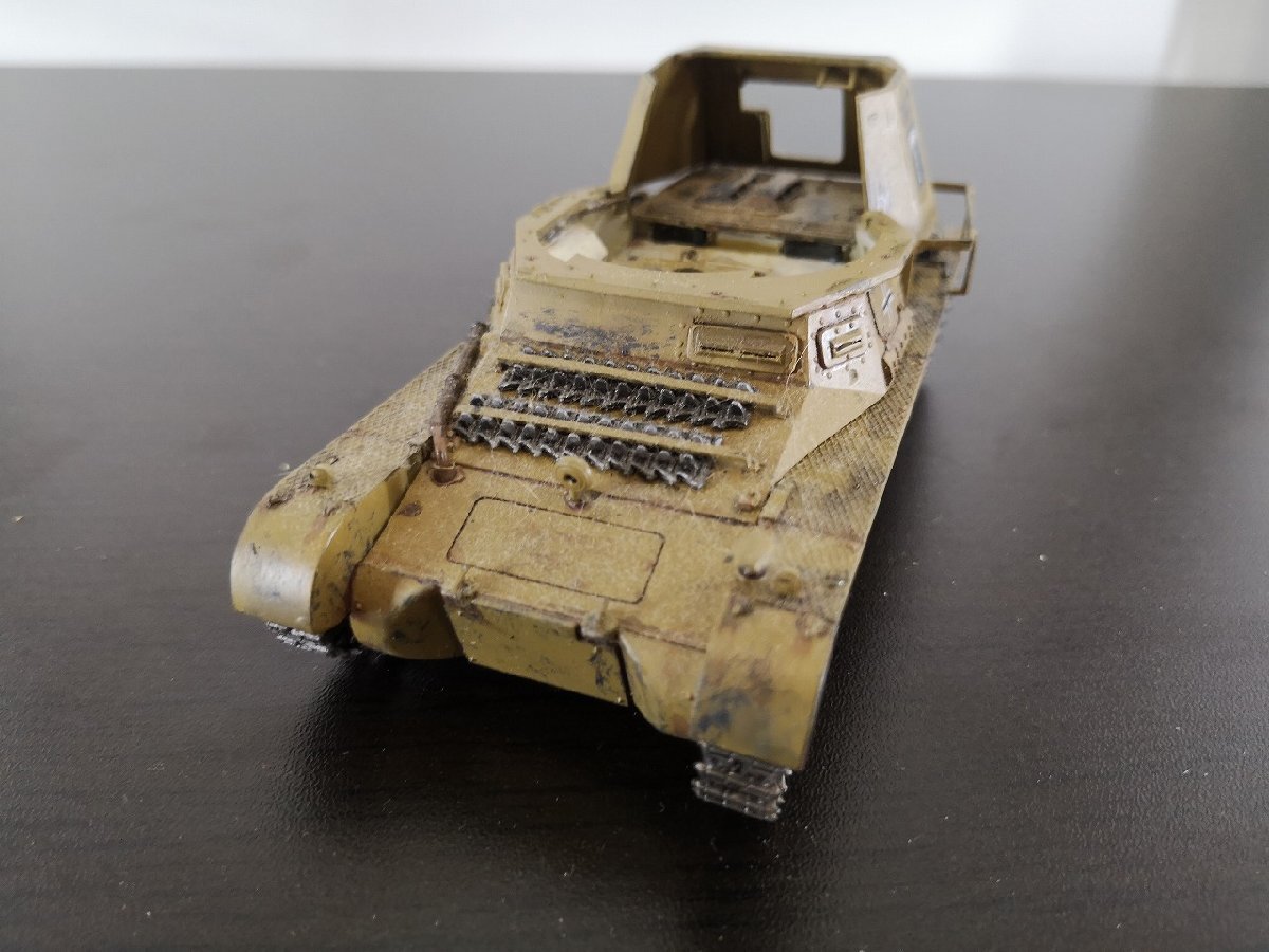 ■3点以上で送料無料!! プラモデル完成品/塗装済 イタリア軍？ 戦車/軍用機 ヤシの木 m0o7312