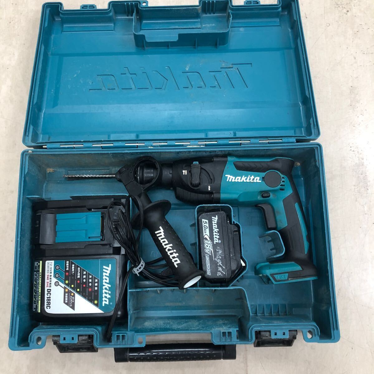 中古品 マキタ makita 16mm 充電式ハンマドリル 18V HR165DZK バッテリー付き ケース付き 工具・電動工具