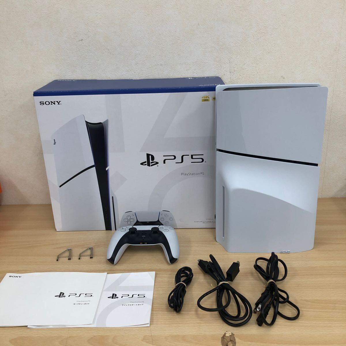 美品 ソニー SONY PlayStation 5 1TB ディスクドライブ搭載 CFI-2000A01 箱有 初期化済み PS5本体・ゲーム機