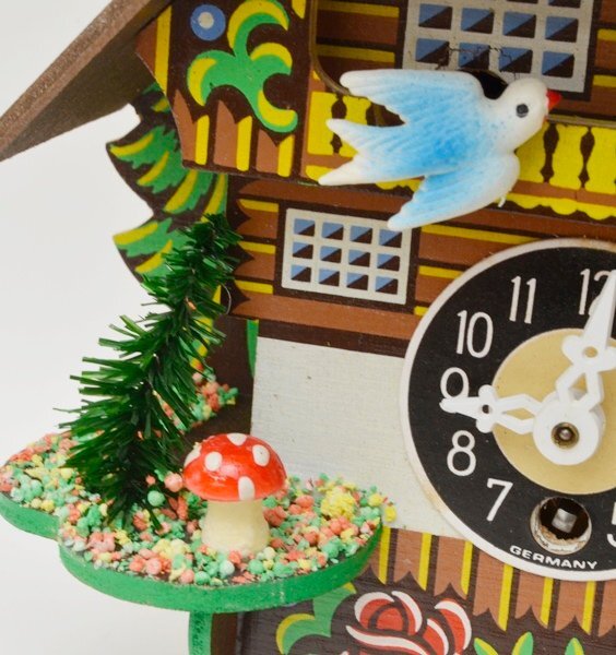 森の時計 ミニ鳩時計 ゼンマイ式 掛け時計 ドイツ エングストラー社 西ドイツ製 ミニ鳩時計 エングストラー社製 ゼンマイ 未使用品