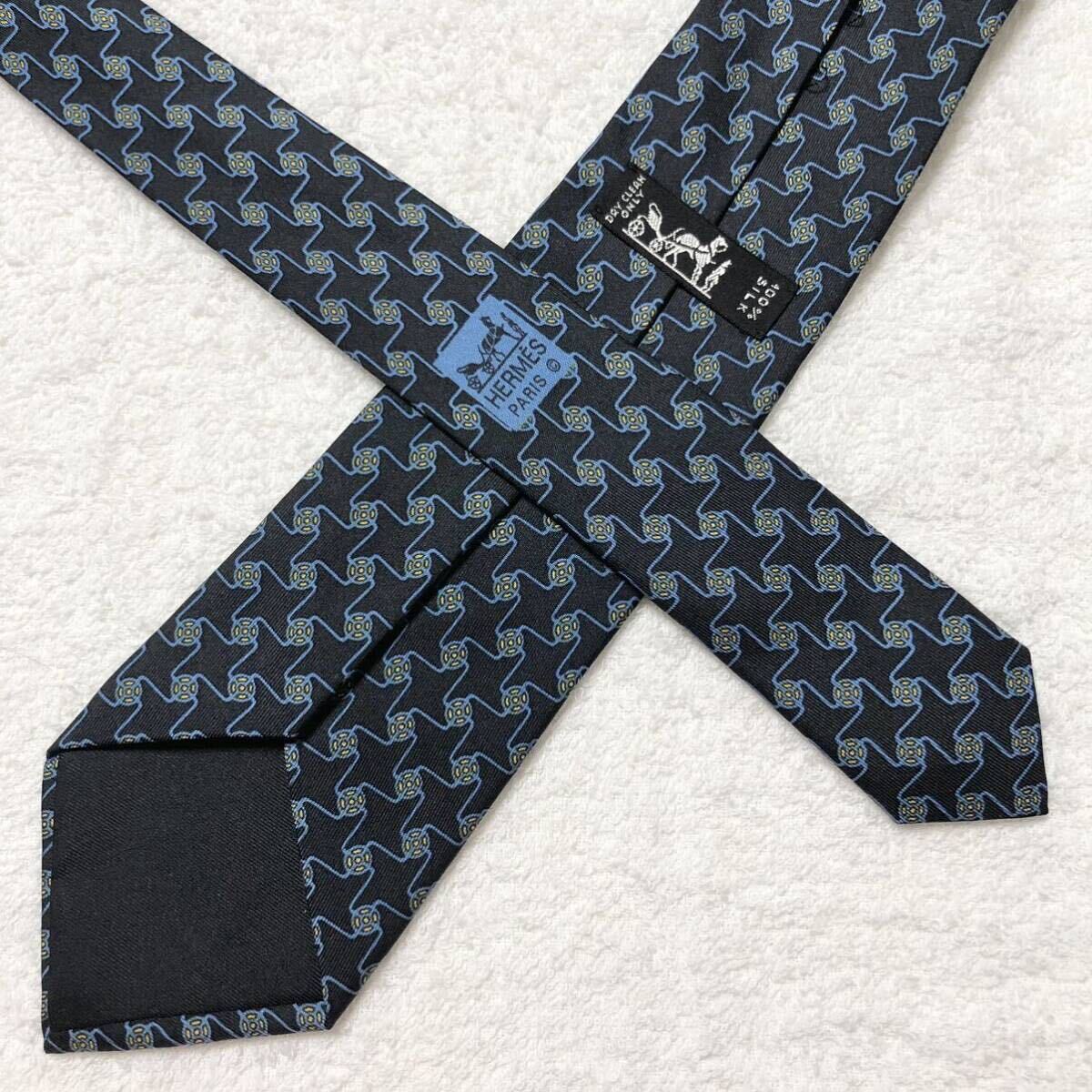 HERMES エルメス ネクタイ 図形 総柄 シルク100% フランス製 HERMES エルメス ネクタイ 図形 総柄 シルク100% フランス製