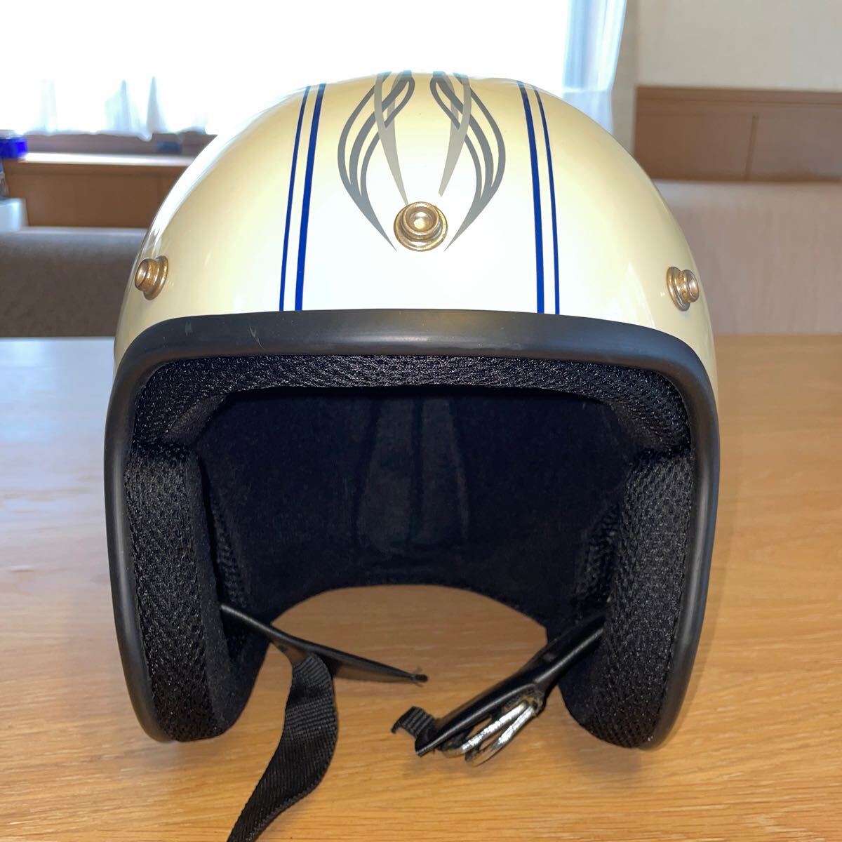 ジェット型バイク用ヘルメット ピンストライプ柄 サイズL|Yahoo ジェット型バイク用ヘルメット ピンストライプ柄 サイズL|Yahoo