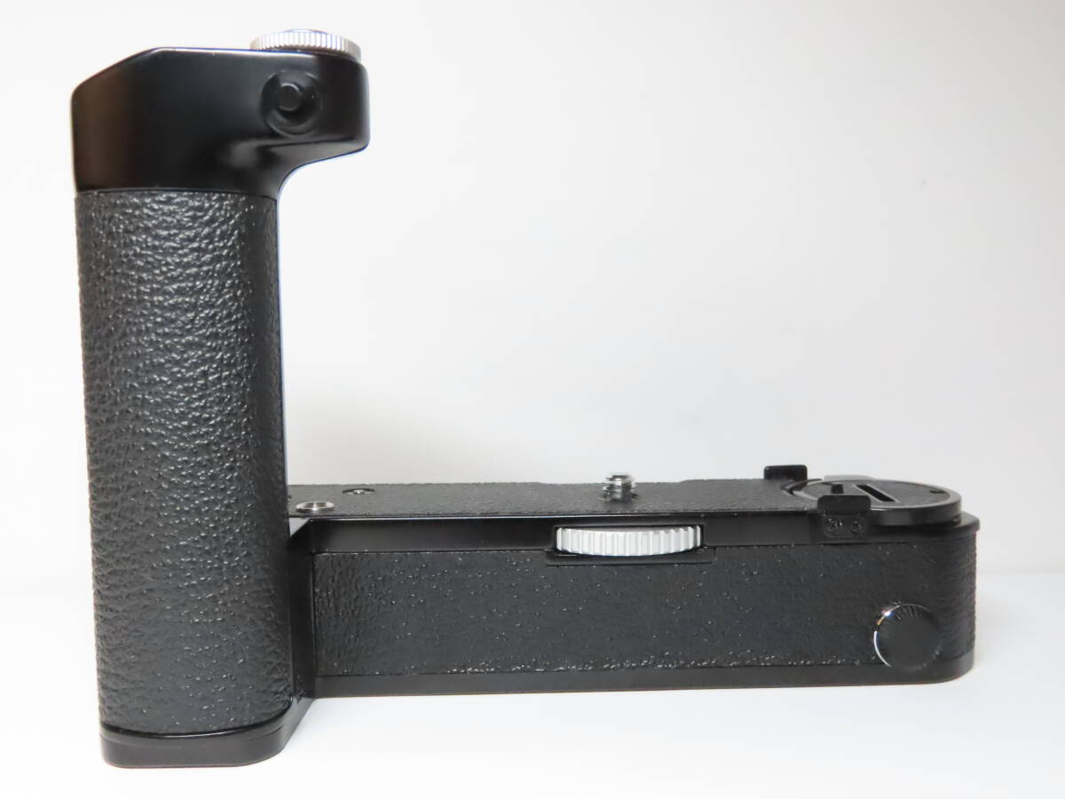 ☆外観極上品☆NIKON ニコン MD-3 MB-2 F2用 モータードライブ ☆外観極上品☆NIKON ニコン MD-3 MB-2 F2用 モータードライブ
