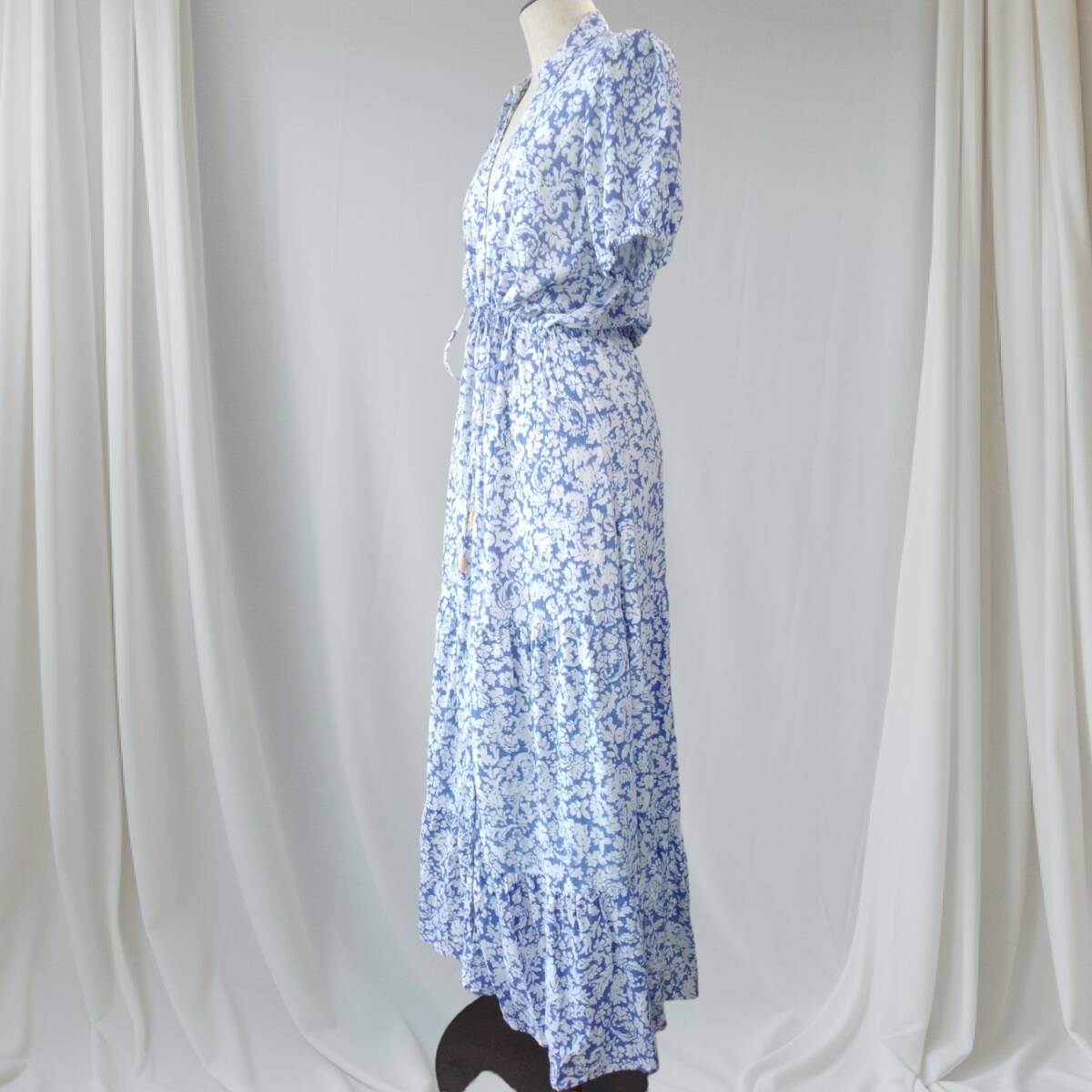 ZARA 麻混 ザラ フラワープリント ロングワンピース XS S-M相当 ZARA 麻混 ザラ フラワープリント ロングワンピース XS S-M相当