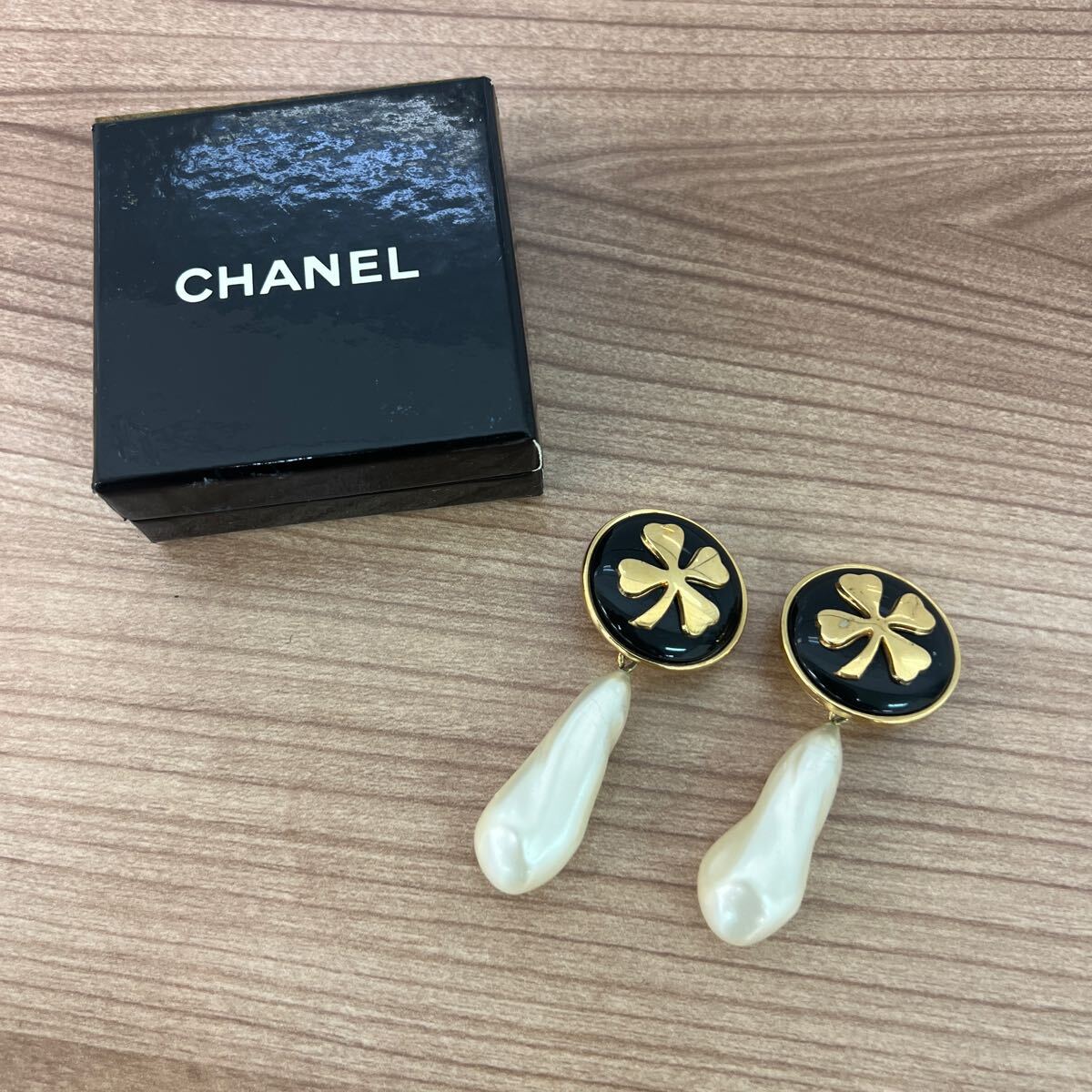 正規品　CHANEL シャネル ヴィンテージ イヤリング ゴールド 