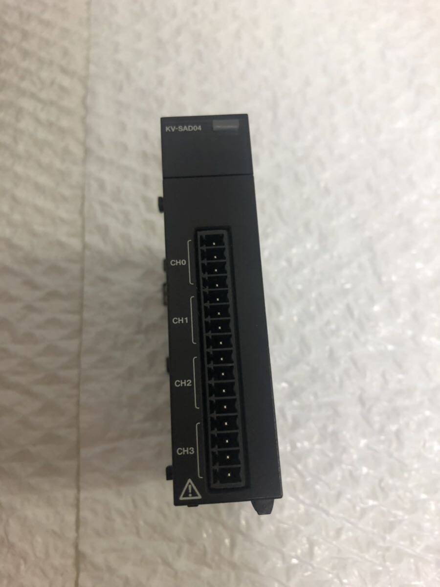 中古美品(動作確認済み)キーエンスKV-SAD04正規品動作保証 国内 中古美品(動作確認済み)キーエンスKV-SAD04正規品動作保証 国内
