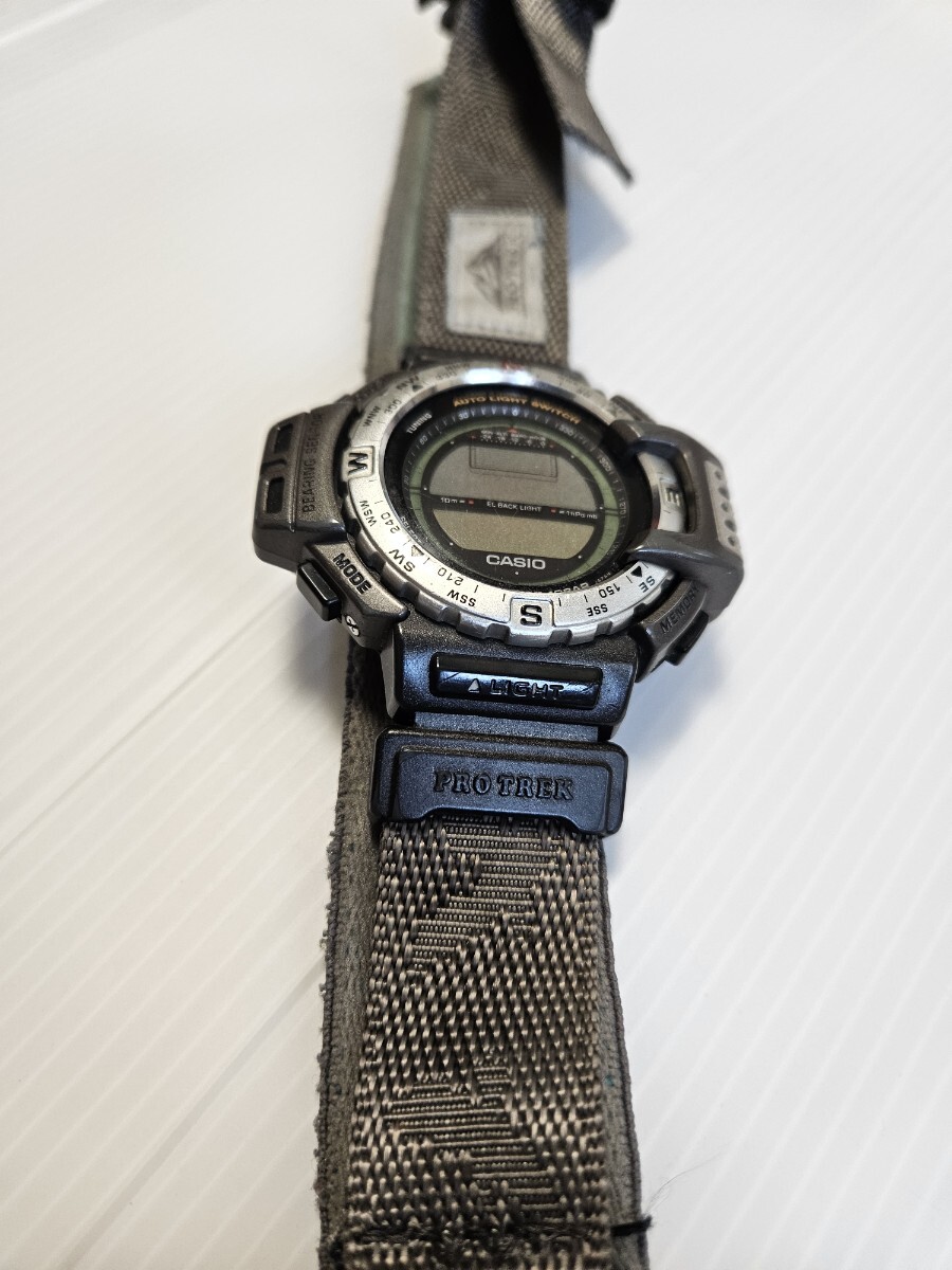 97年発売 CASIO PRO TREK BIRD LIFE PRT-40 電池切れ ジャンク 97年発売 CASIO PRO TREK BIRD LIFE PRT-40 電池切れ ジャンク