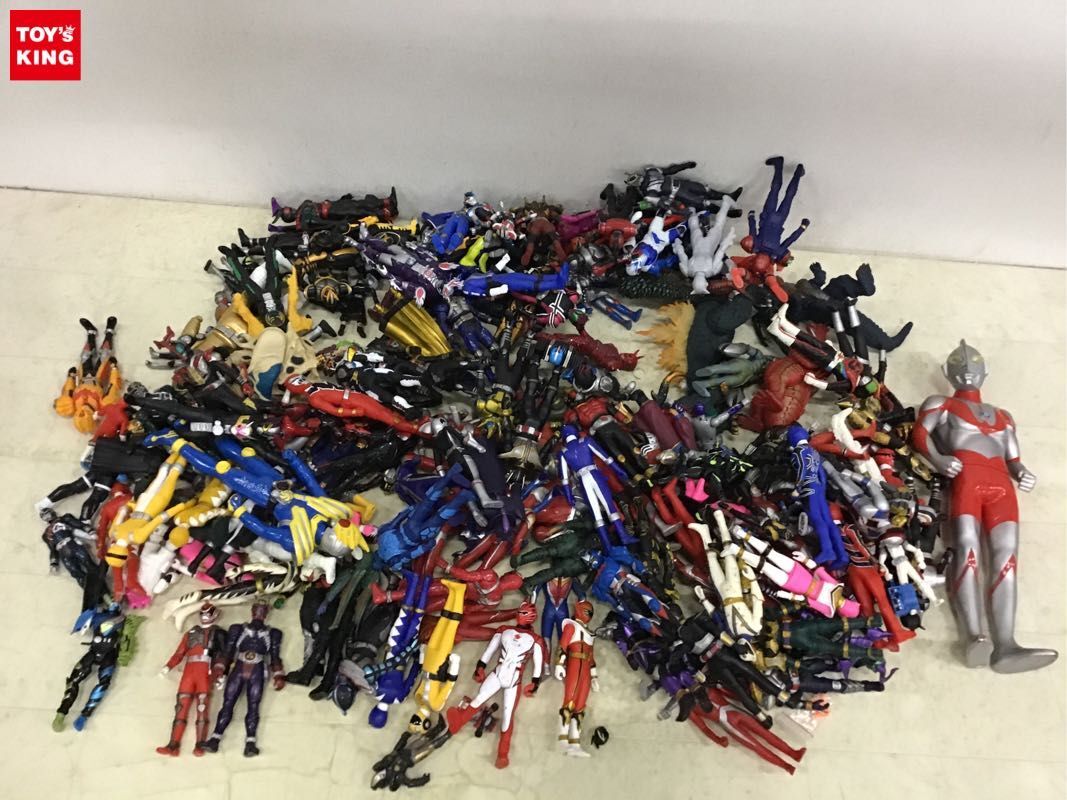 昭和の当時物! ジャンクセット! ウルトラマン 仮面ライダー ソフビ 1円〜 同梱不可 ジャンク ウルトラマン、仮面ライダー響鬼