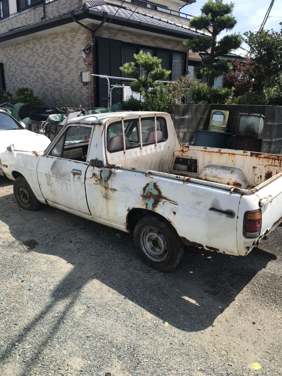 ニッサン　サニートラック　B122 部品取り車 