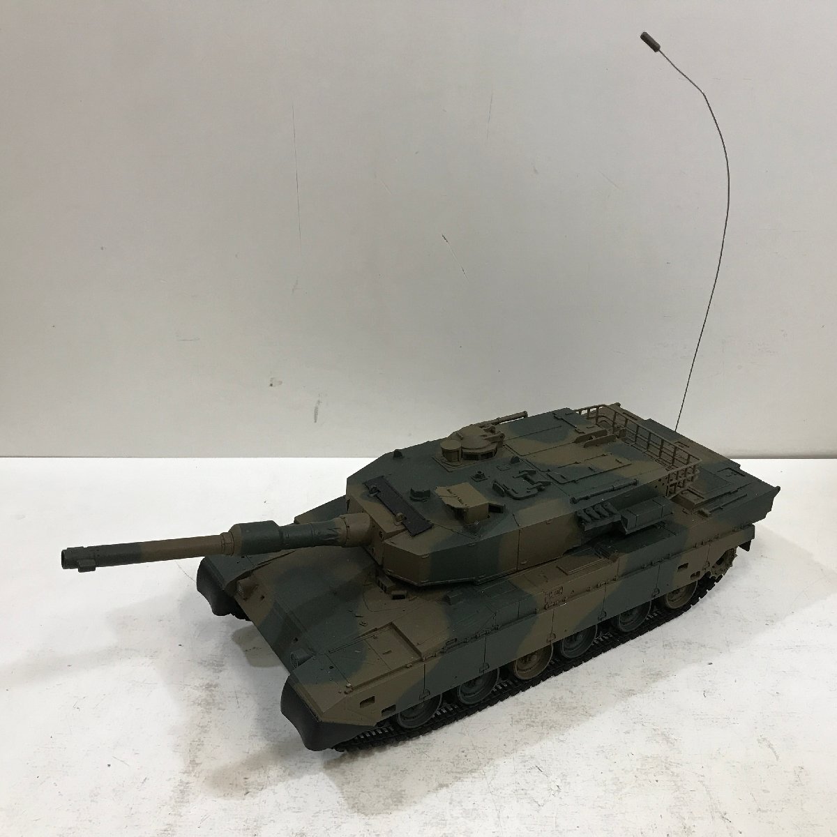 ジャンク TOKYO MARUI 戦車 RC BATTLE TANK 1/24 東京マルイ ラジコン 通電不可 本体のみ(戦車、軍用車両)|売買されたオークション情報、yahooの商品情報をアーカイブ公開 - オークファン トイラジコン ジャンク TOKYO MARUI 戦車 RC BATTLE TANK 1/24 東京マルイ ラジコン 通電不可 本体のみ(戦車、軍用車両)|売買されたオークション情報、yahooの商品情報をアーカイブ公開 - オークファン トイラジコン