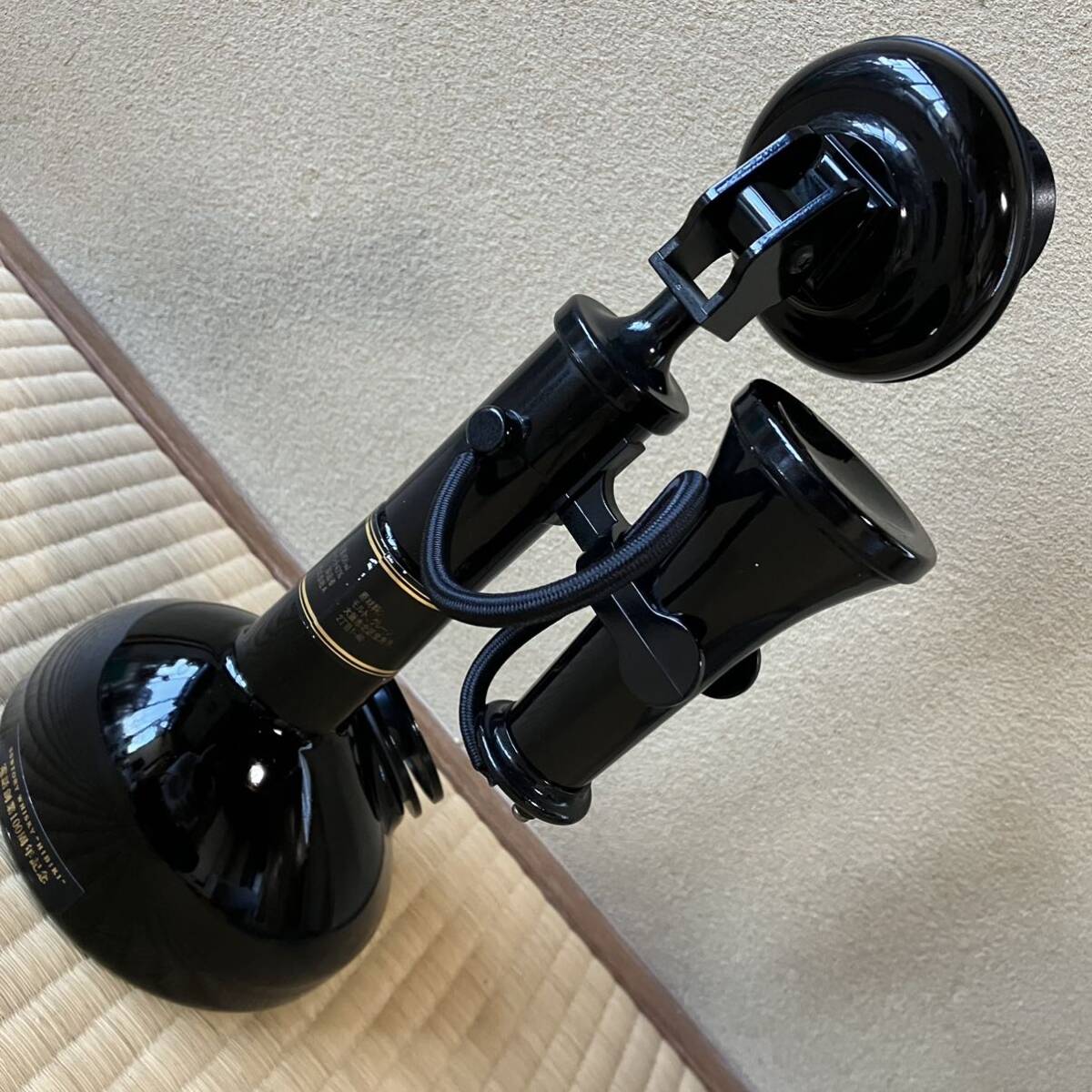 希少！　サントリー ウイスキー 響　電話機型　ボトルのみ 響 電話創業100周年記念ボトル 2号自動式卓上電話機 - 国内最大