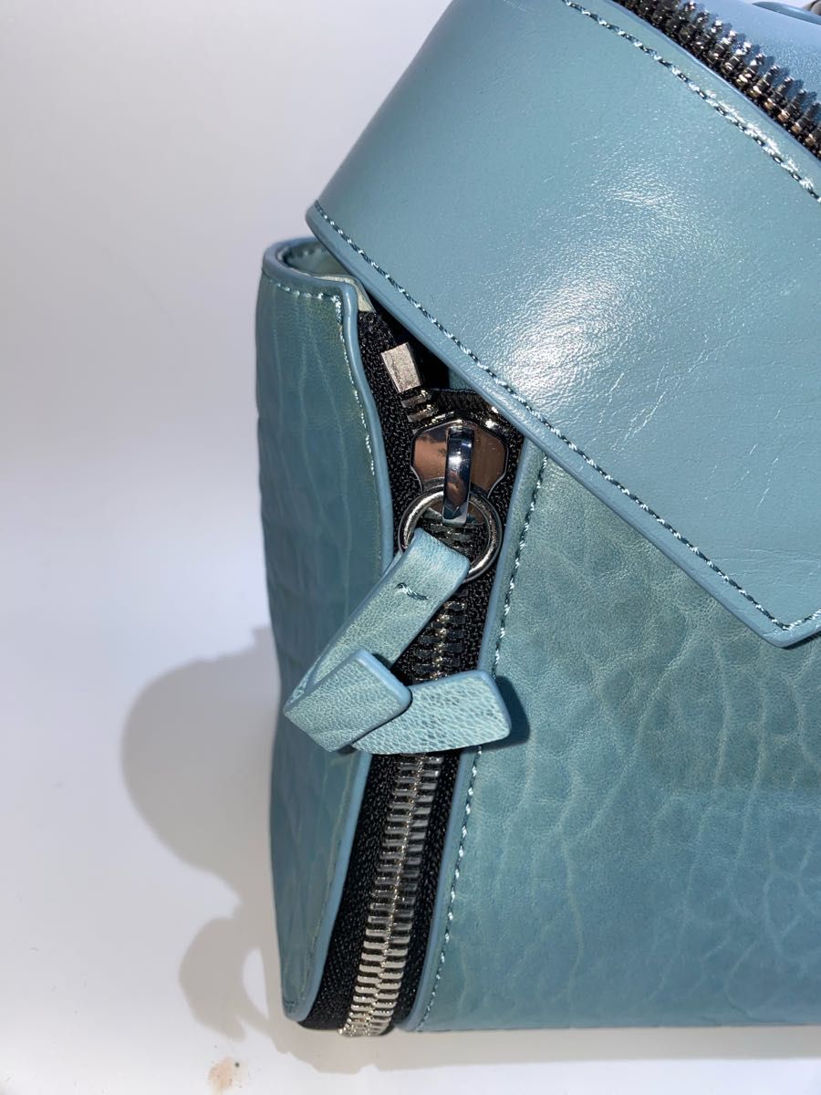 DIESEL ディーゼル//レザー 本革//チェーン ショルダー バッグ DIESEL ディーゼル//レザー 本革//チェーン ショルダー バッグ