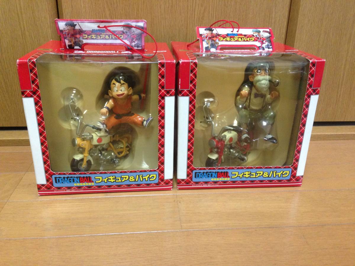 ヤフオク!   ドラゴンボール フィギュア&バイク 孫悟空 亀仙人 全2種