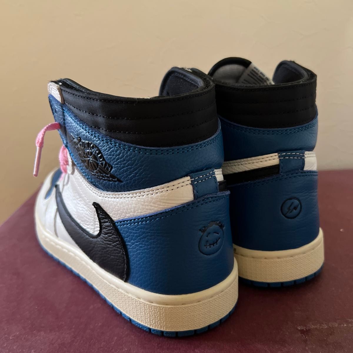 激レア】【激安】Travis scott x Fragment x Nike Airjordan1 激レア】【激安】Travis scott x Fragment x Nike Airjordan1