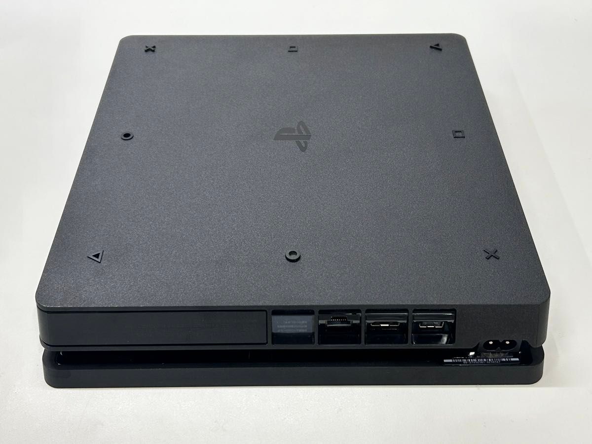 正常動作品】SONY PS4 CUH-2200A ジェットブラック 500GB 封印 正常動作品】SONY PS4 CUH-2200A ジェットブラック 500GB 封印