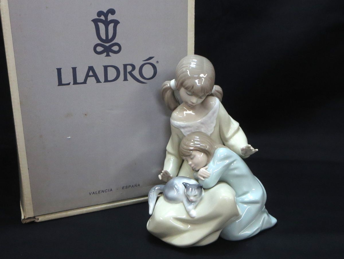 1000円スタート フィギュリン LLADRO リヤドロ 1534 リトルシスター 女の子 猫 西洋工芸 陶磁器人形 置物 インテリア 8 T60010