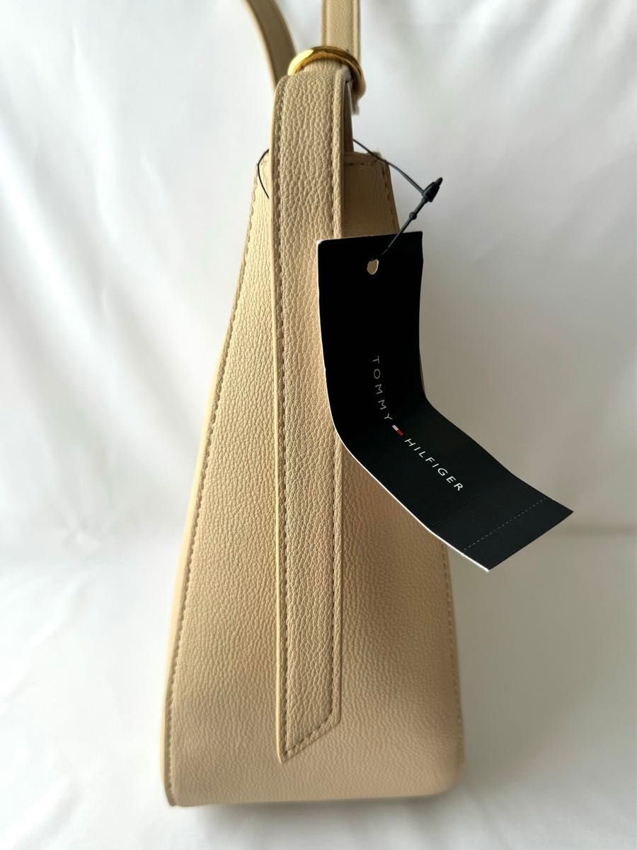 トミーヒルフィガー TOMMY HILFIGER ショルダーバッグ ベージュ トミーヒルフィガー TOMMY HILFIGER ショルダーバッグ ベージュ