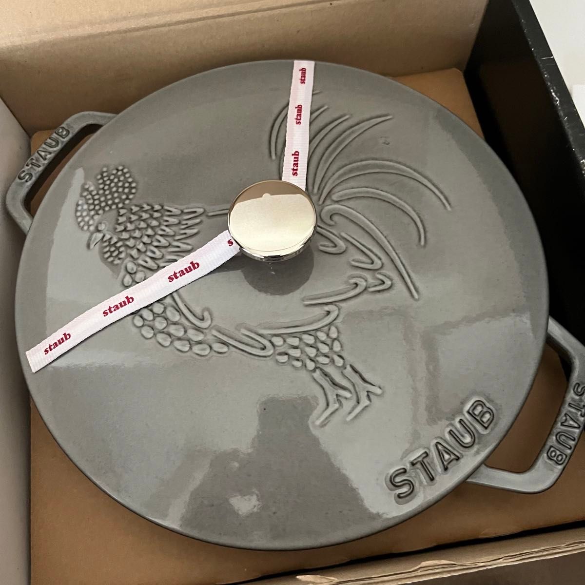 新品未使用 日本正規品 Staub ストウブ フレンチルースター 新品未使用 日本正規品 Staub ストウブ フレンチルースター