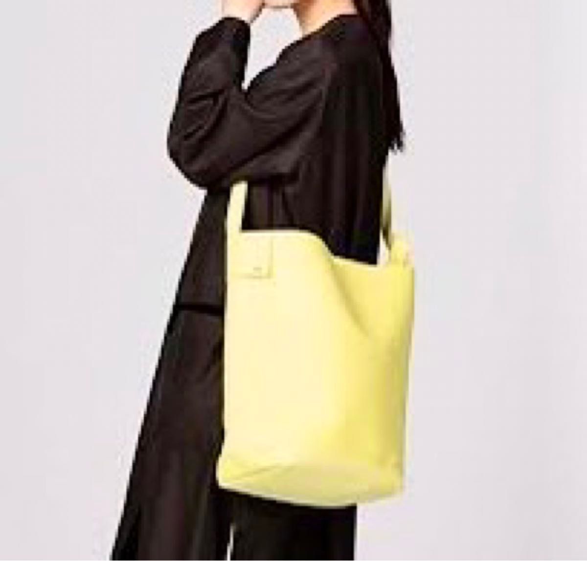 美品】ZATTU VITTO イエロー マイクロファイバースエード 美品】ZATTU VITTO イエロー マイクロファイバースエード