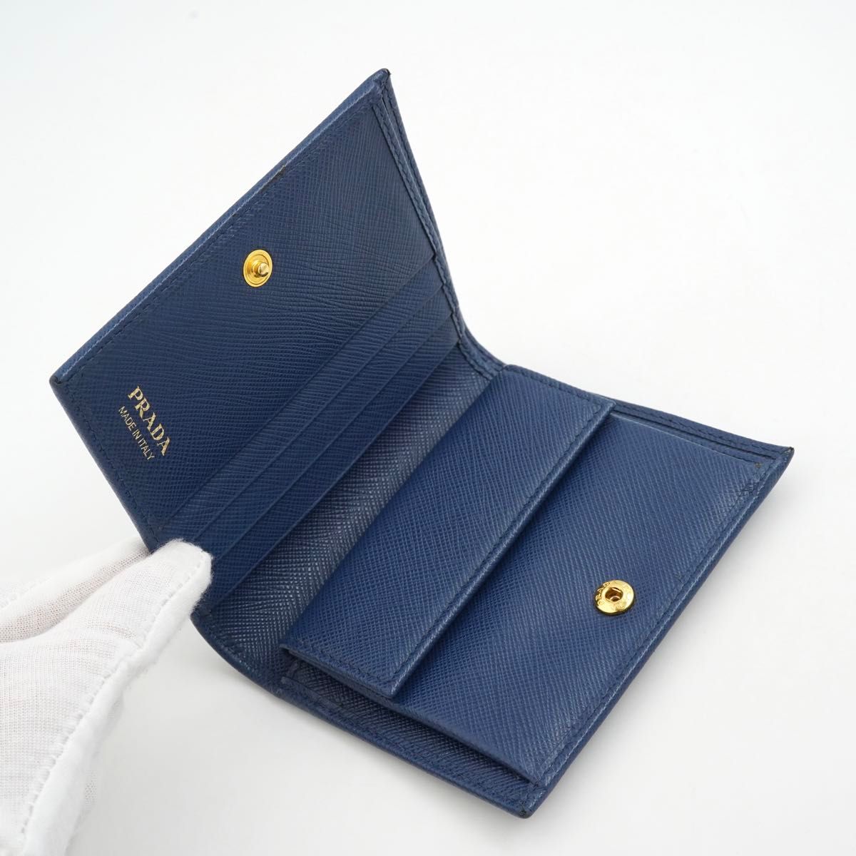 未使用に近い 展示品】 PRADA プラダ ミニ財布 二つ折り 未使用に近い 展示品】 PRADA プラダ ミニ財布 二つ折り