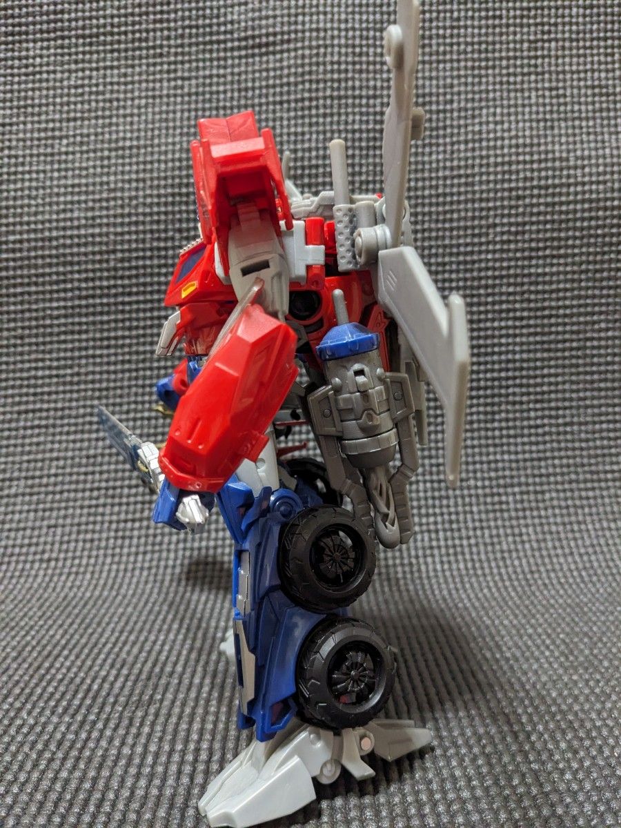 ハンターオプティマスプライム 追加武装付き 中古品 ハンターオプティマスプライム 追加武装付き 中古品