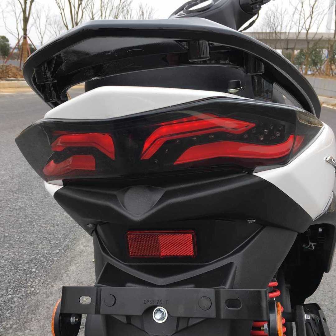 シグナスX社外LEDテールランプライトスモーク3型se44j 1yp シグナスX社外LEDテールランプライトスモーク3型se44j 1yp