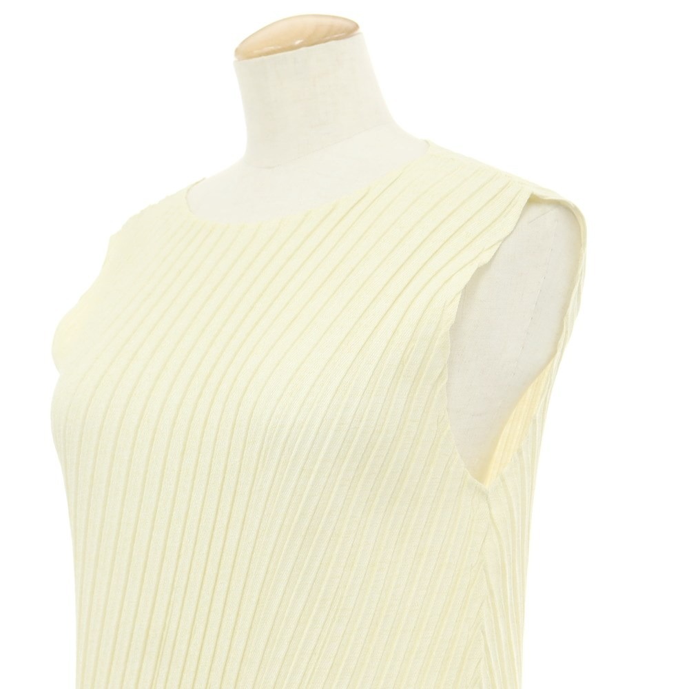 中古】イッセイミヤケ ISSEY MIYAKE 2024年春夏 プリーツ ロング 中古】イッセイミヤケ ISSEY MIYAKE 2024年春夏 プリーツ ロング