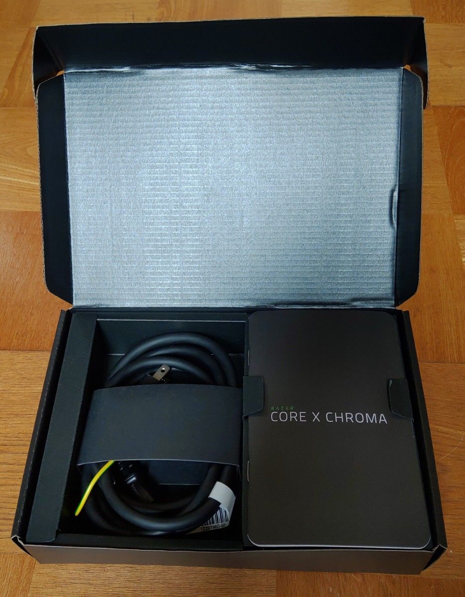 Razer Core X Chroma 外付けGPU BOX|Yahoo!フリマ(旧PayPay Razer Core X Chroma 外付けGPU BOX|Yahoo!フリマ(旧PayPay