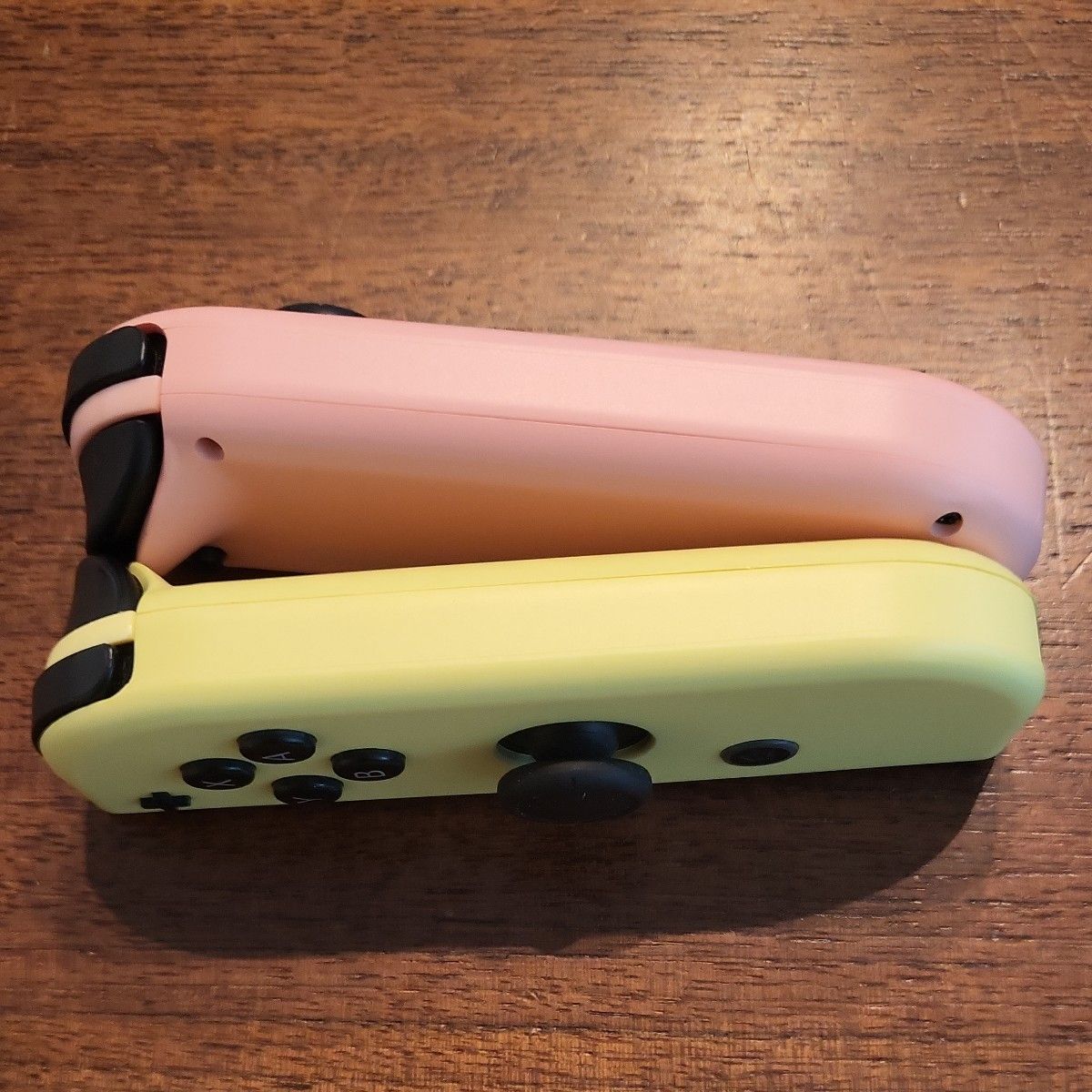 Nintendo Switch ジョイコン パステルピンク/パステルイエロー Nintendo Switch ジョイコン パステルピンク/パステルイエロー