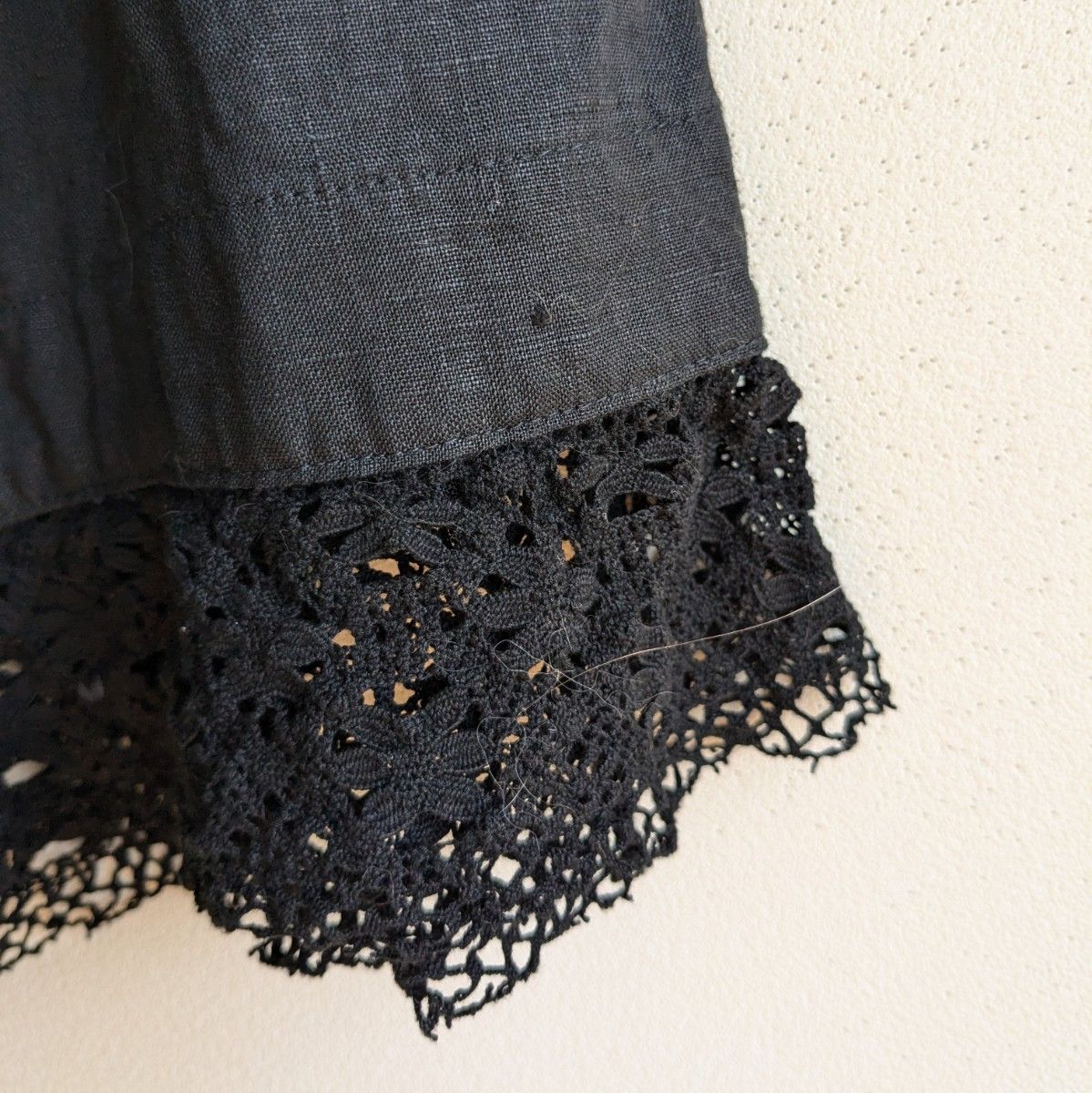nest Robe ネストローブ ブラックリネンペチコートパンツ 裾 nest Robe ネストローブ ブラックリネンペチコートパンツ 裾