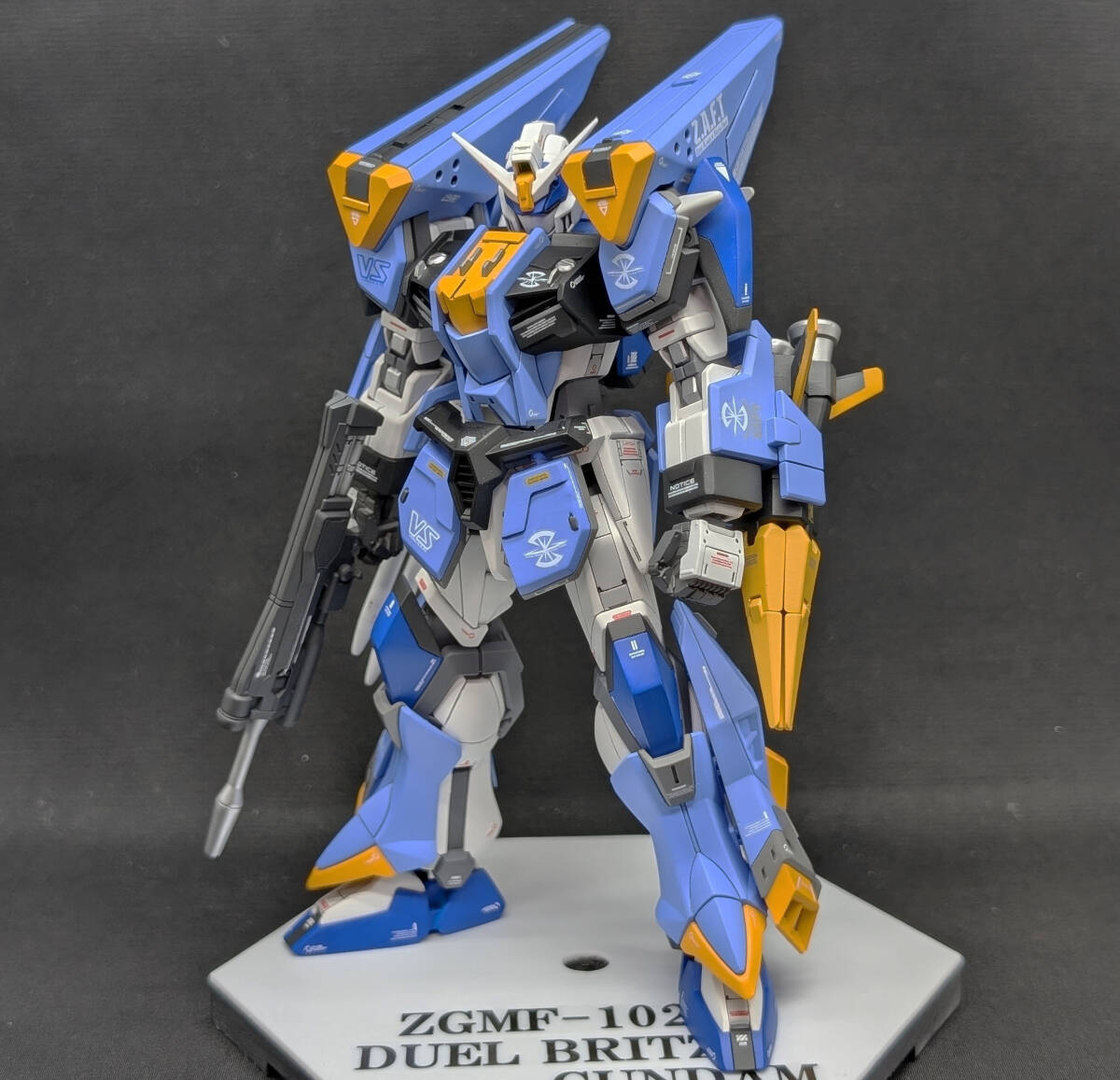 HG デュエルブリッツガンダム ガンプラ 完成品 塗装 HG デュエルブリッツガンダム ガンプラ 完成品 塗装
