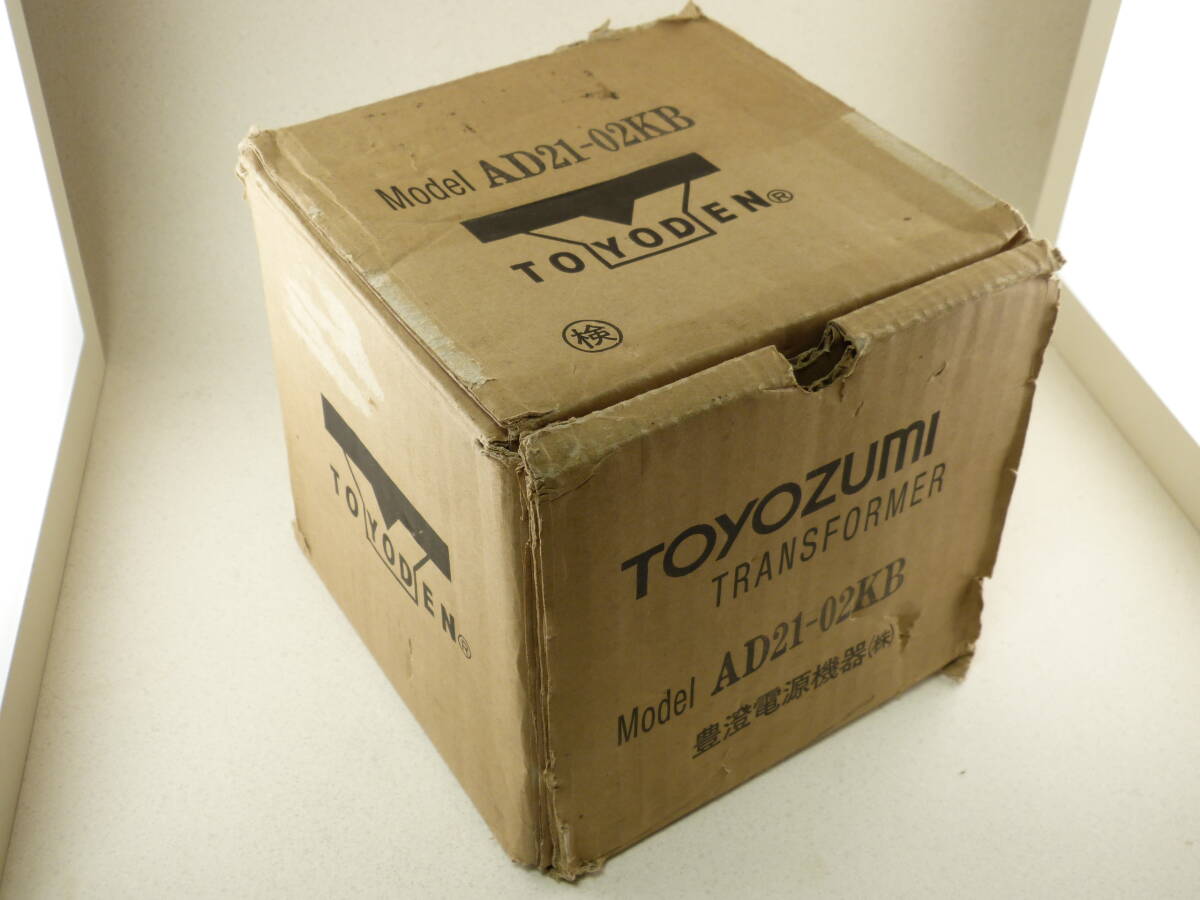 TOYOZUMI 降圧トランス AD21-02KB 2KVA 中古美品 電材・配電用品 TOYOZUMI 降圧トランス AD21-02KB 2KVA 中古美品 電材・配電用品