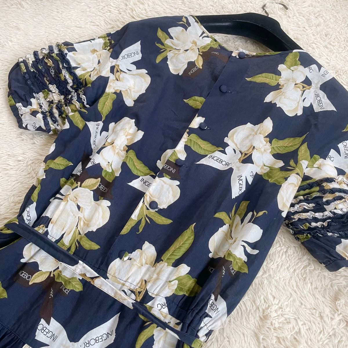美品 インゲボルグ INGEBORG マグノリア ベルト付きワンピース 美品 インゲボルグ INGEBORG マグノリア ベルト付きワンピース