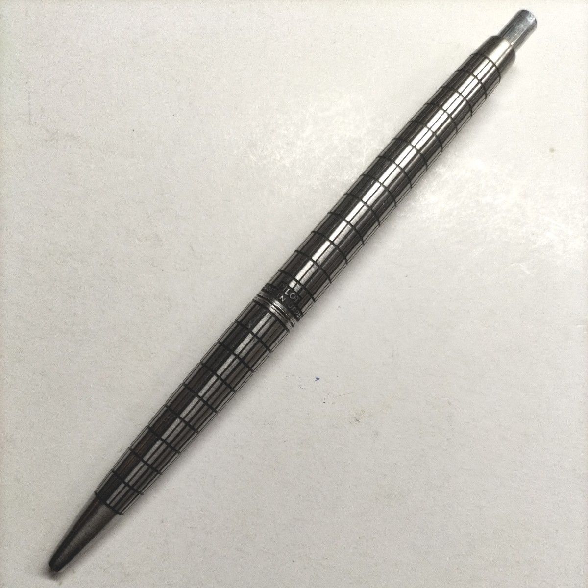 パイロット エリート ボールペン 廃番 廃盤 半格子柄 蝕刻 パイロット エリート ボールペン 廃番 廃盤 半格子柄 蝕刻
