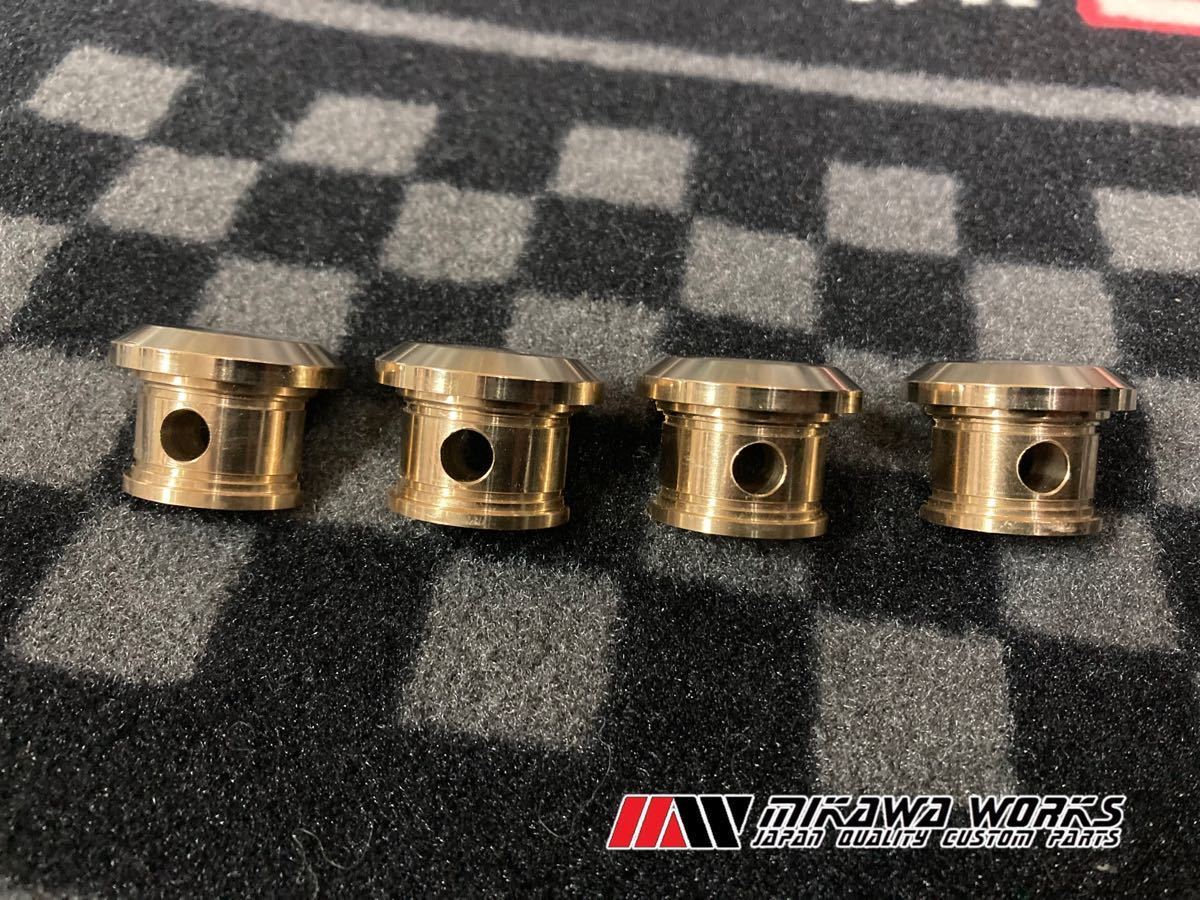 ゼファー400 真鍮 カムプラグ 4個 1台分 純正 ヘッドカバー ゼファー400 真鍮 カムプラグ 4個 1台分 純正 ヘッドカバー