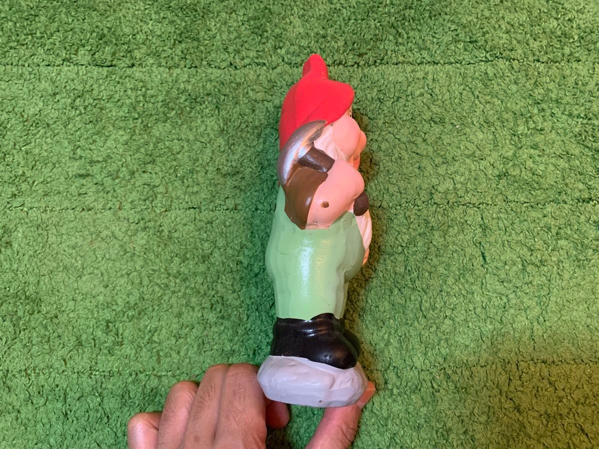 昭和レトロ フィギュア ディズニー 人形 陶器置物 冬季置き物 庭 昭和レトロ フィギュア ディズニー 人形 陶器置物 冬季置き物 庭