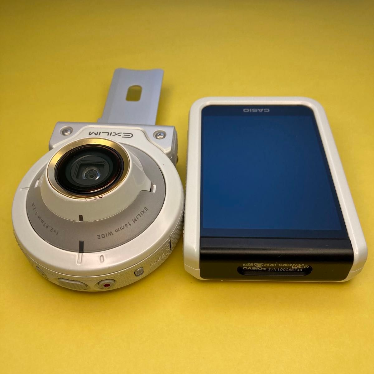 美脚効果のEX-FR100L 防水/耐衝撃 WiFiで写真を自動転送 CASIO 美脚効果のEX-FR100L 防水/耐衝撃 WiFiで写真を自動転送 CASIO