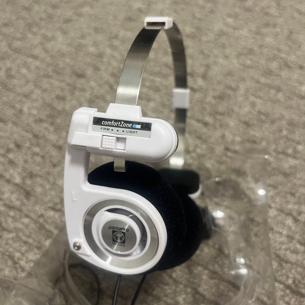 新品未使用】 Koss Porta Pro KTC ワイヤレス ヘッドホン 白 新品未使用】 Koss Porta Pro KTC ワイヤレス ヘッドホン 白
