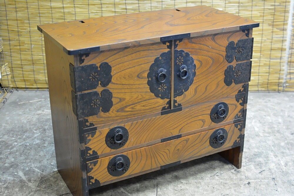 * peace Dance chest case .. chest chest of drawers old .. peace furniture *